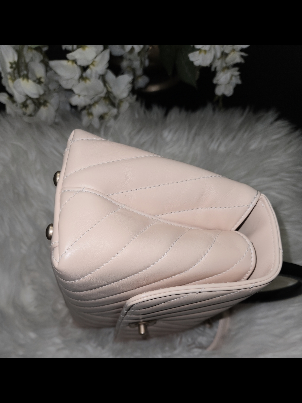 Chanel Coco Aged Calfskin Beige Quilted With Lizard Top-Handle Bag - Picture 6 of 11